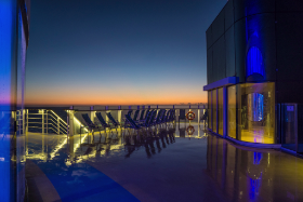 Sonnenaufgang auf der AIDAPrima -  Copyright by Dirk Paul : 2017, AIDA, Kreuzfahrt, Metropolen