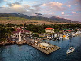 Lahaina - Maui - Hawaii - Copyright by Dirk Paul