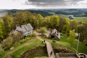 Burg Ginsburg Copyright 2014 by Dirk Paul