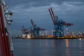 Hamburger Hafen - Copyright by Dirk Paul : 2017, Helgoland