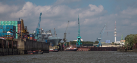 Hamburger Hafen Copyright 2017 by Dirk Paul
